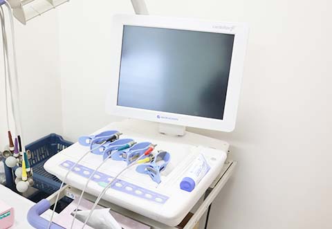 心電図検査装置