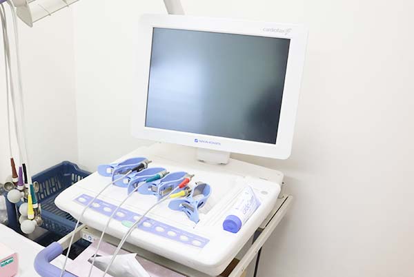 心電図検査装置